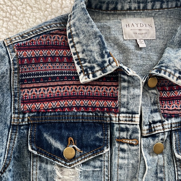 Jean jacket - Picture 2 of 12